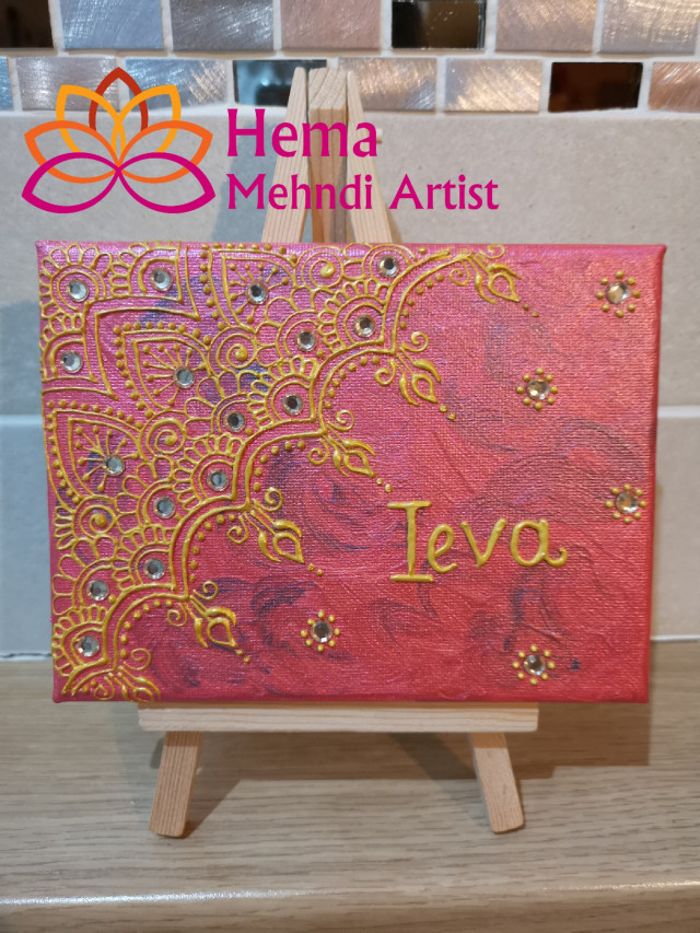 example of Hema Mehndi Artist work on Shaadi Services
