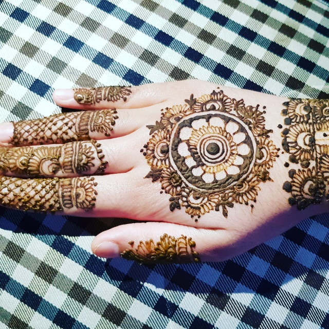 example of Ronies artistry work on Shaadi Services