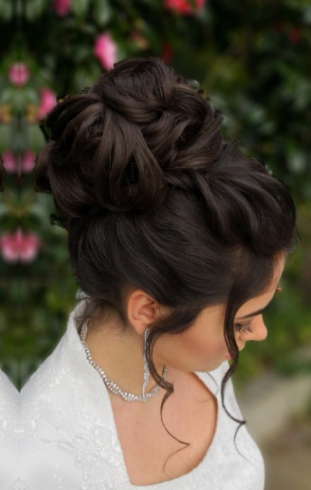 example of Lily of the Valley hair design work on Shaadi Services